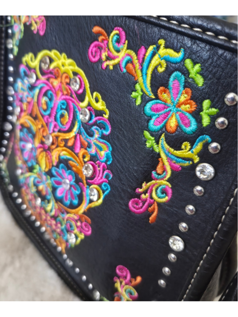 Montana West Sugar Skull Crossbody Bag Embroidered Rhinestone Western Boho Black
